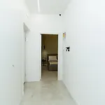 Pane E Pomodoro לינה וארוחת בוקר בארי