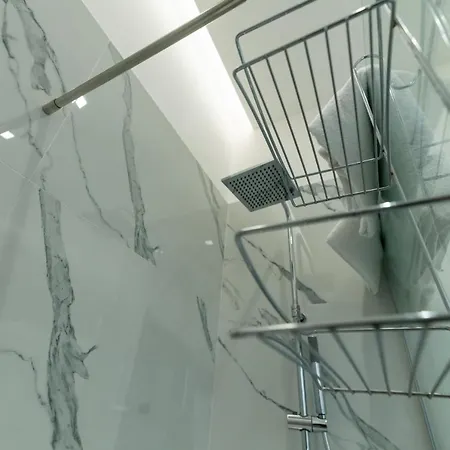 Pane E Pomodoro Bed and Breakfast Μπάρι